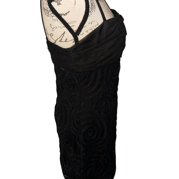 Collections by Lourea Dress - Picture 4 of 6